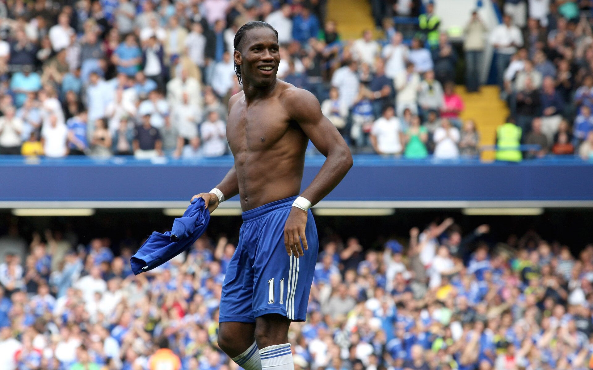 开云网页-球迷故事：支持球队的最美动人瞬间，球迷对球队的作用